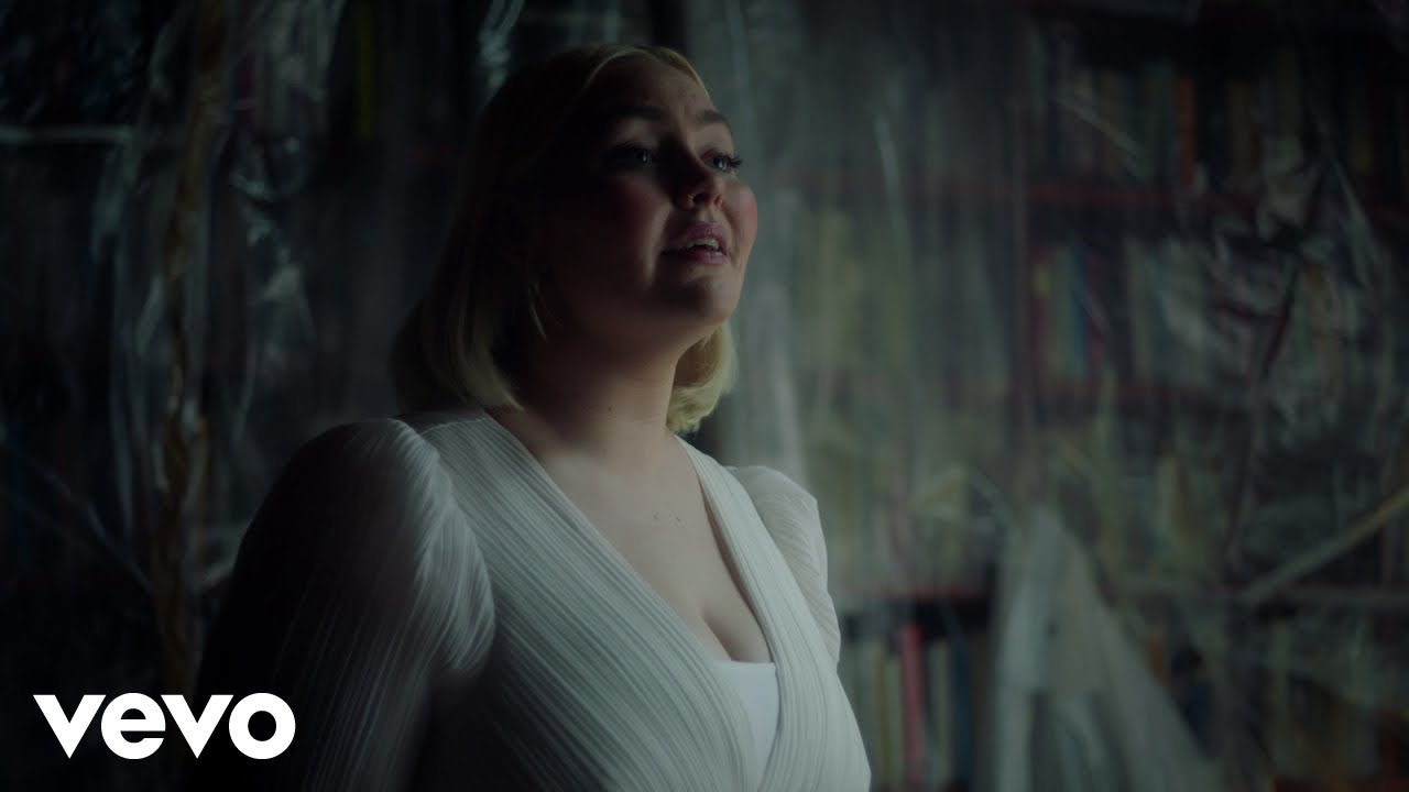 Bella Taylor Smith - Unaware (Official Video)